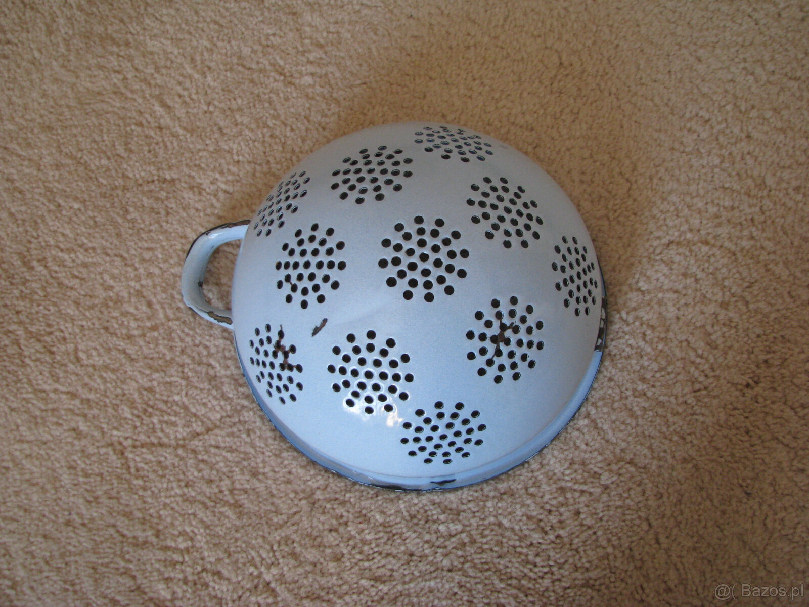 Emaliowane garnki, pokrywki, patelnie, miski, durszlak, kosz - 16