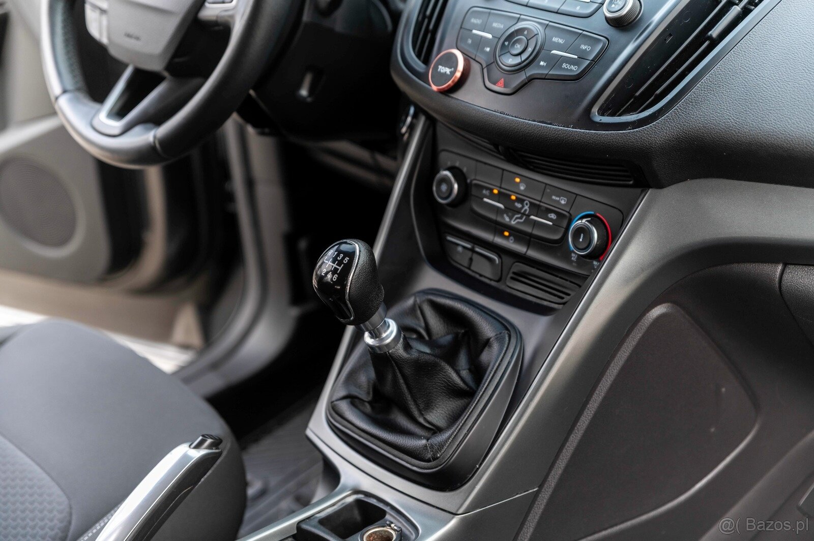 FORD KUGA - 16