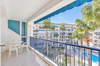 Na sprzedaż: Apartament 2-pokojowy z widokiem na basen - 16