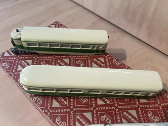 Wagon silnikowy Märklin ST 800, zielono-beżowy Żebra dachow - 16
