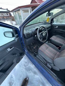 Volkswagen Fox - 16