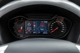 Ford Mondeo - 16