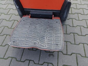 Wózek paletowy elektryczny Toyota LPE200 (BT Levio) - 16