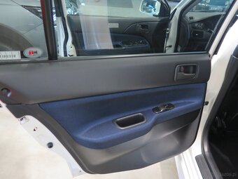 Mitsubishi Lancer Evolution VIII MR FQ 320 - 16