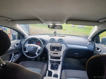 Sprzedam Ford Mondeo MK4 combi 2009 roku - 16