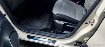 Renault Captur 1.2TCe, automatic - 16