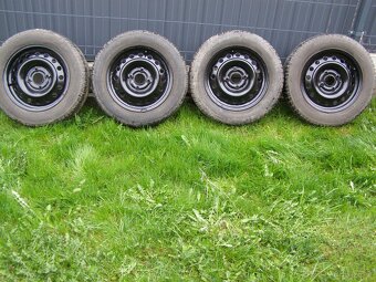 Nissan Almera 1,8 benzyna, rok 2002 - 16