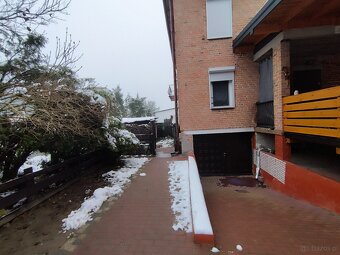 Sprzedam połowę domu cały dół - 16