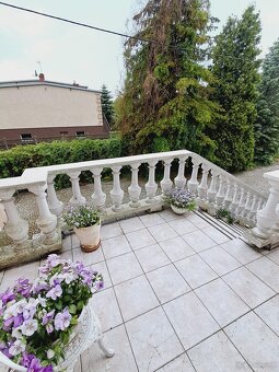 Dom parterowy z użyt. poddaszem o pow. 240 m2, Wolica - 16