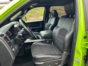 DODGE RAM SPORT 4x4, 5.7L, 401KM, 2017r. - 16