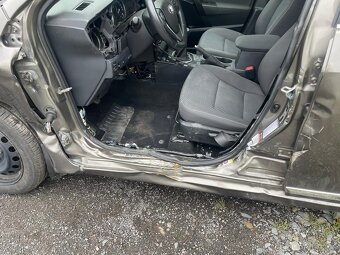 Toyota Corolla 1.6i 97kw, r.2019, klimatyzacja, 1. wlascicie - 16