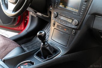 Toyota AVENSIS - 16