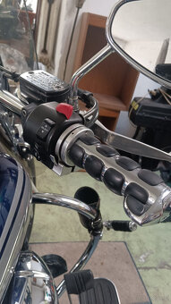 Yamaha XVS1300 Midnight Star Tourer - 16