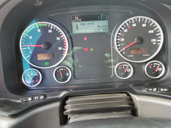 Sprzedam ciągnik siodłowy MAN TGX 18.440 EURO 6 z hydrauliką - 16