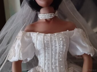 SZEŚĆ PANN MŁODYCH 3 SYGNOWANE 3 NIE SYGNOWANE LALKI PORCELA - 16