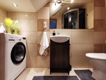 Piętrowy dom 160 m² na dużej działce – Skalmierzyce - 16