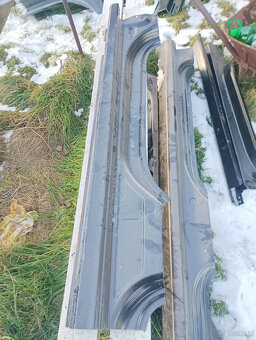 próg samochodu skoda - 16