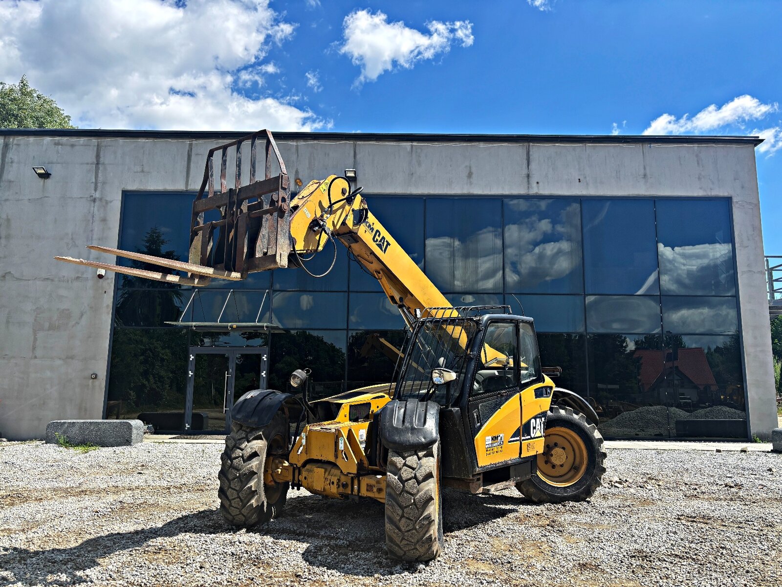 Caterpillar TH330B ŁADOWARKA TELESKOPOWA 2004r. | JCB 531-70 - 17