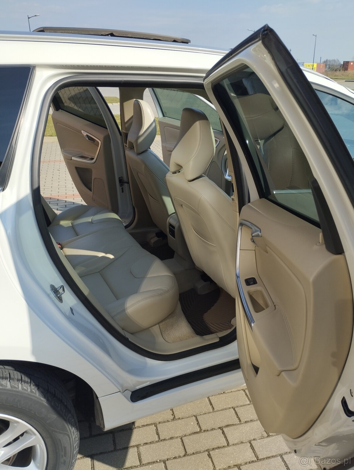 Volvo XC60 2.0 T5 B KAMERA COFANIA CZUJNIKI PARKOWANIA NAVI - 17