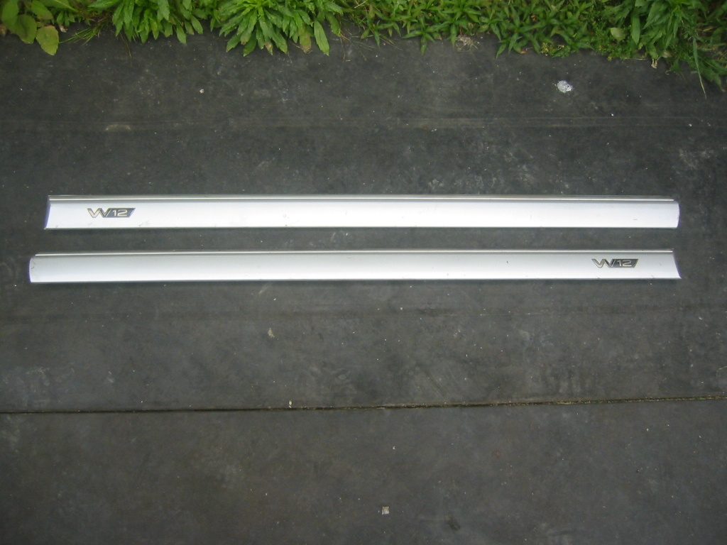 AUDI A8 D2 6.0 W12 420 km - cześci - 17