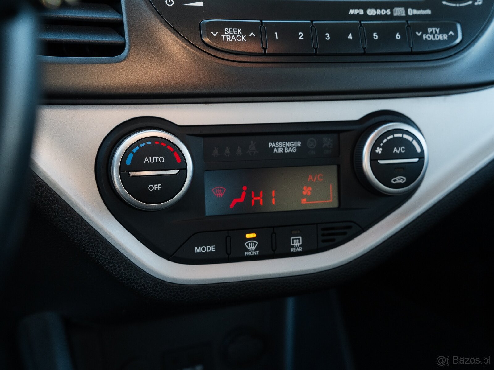 Kia Picanto 2014 rok 1.0 benzyna z gazem - 17