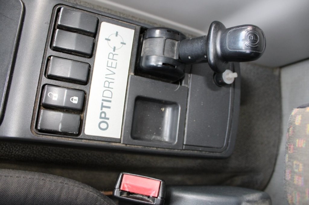 RENAULT PREMIUM DXI R 370.26 S PR 6X2, THERMO KING MD200 - 17