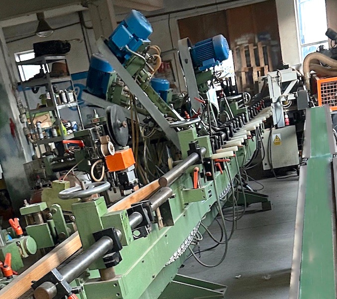 Szlifierka STEMAS do listew profilowych itp. z powrotem mate - 17