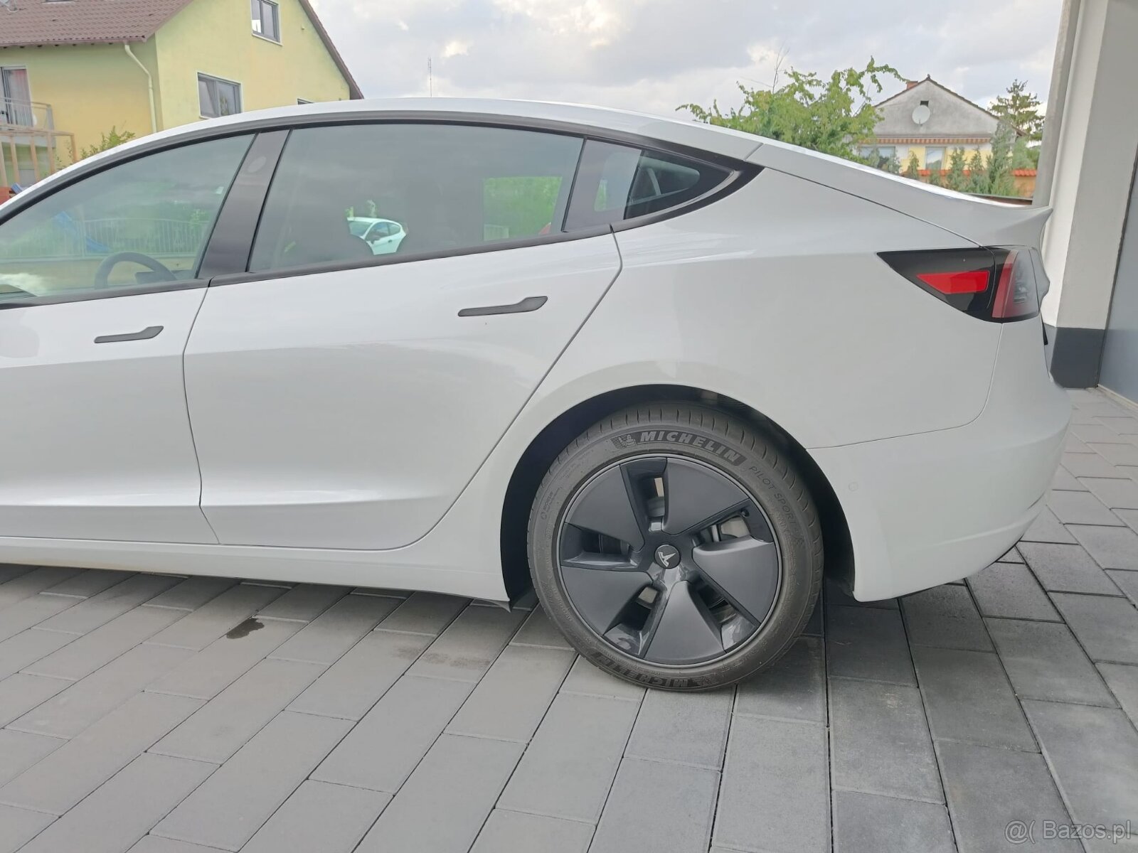 2022 Tesla Model 3 - 17