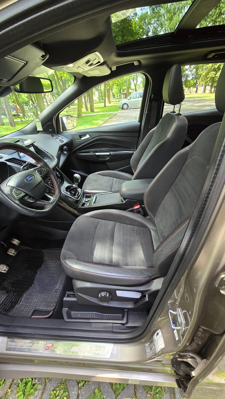 FORD KUGA II 2,0 TDCI st line AWD 2X4 - 17