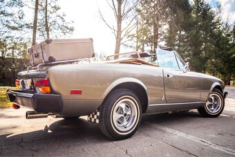 Fiat 124 spider - 17