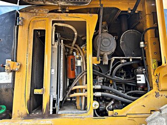 Caterpillar 924 G ŁADOWARKA KOŁOWA 2006R. | LIEBHERR 524 KOM - 17
