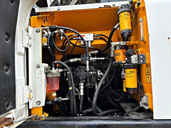 JCB JS 175 WTT4 KOPARKA KOŁOWA 2018R. Z ENGCONEM | KOMATSU V - 17