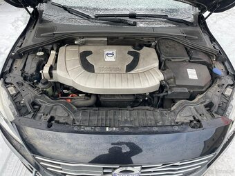 Volvo V60 Plug in hybrid 2.4 D6 158kw, 4WD,automat,r.10/2013 - 17
