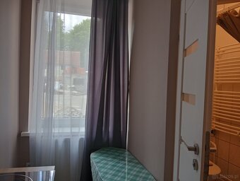 Kawalerka w centrum Cieplic - 17