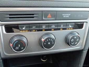 Sprzedam Golfa 7 Sport van - 17