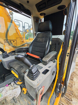 JCB 220 X lc 4000 MTH 2021 rok - 17