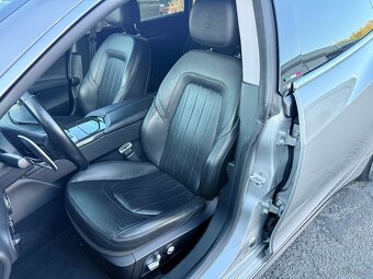 Maserati Quattroporte - 17