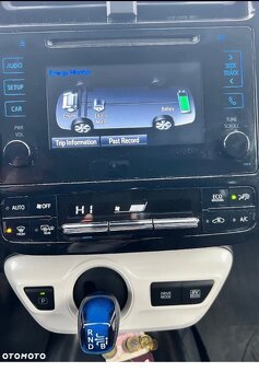 Prius 1,8 Hybryda - 17