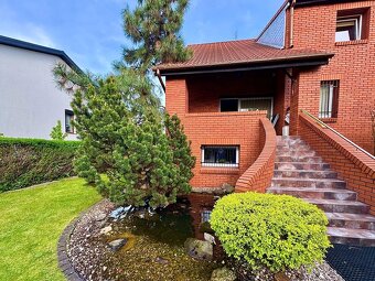 Dom piętrowy w zab. bliźniaczej o pow. 203m2, działka 387m2, - 17