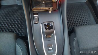 NISSAN Qashqai 158 PS, 1,3 hybrid turbo, 22-tis.km, automat - 17