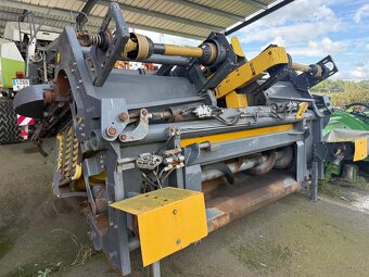 Przystawka do kukurydzy Fantini 8x75 do kombajnu Claas rok p - 17