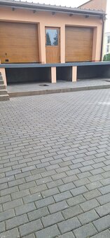 Lokal Handlowo-Usługowy 650 m2+Dom+Dwie działki obok siebie - 17
