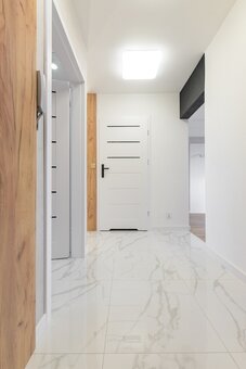 3 pokoje,48m2, balkon, po remoncie, umeblowane, os.Widok - 17
