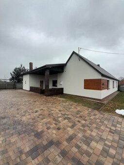 Dom parterowy wolnostojący o powierzchni 130m2,Zbiersk - 17