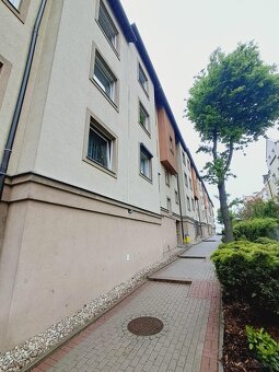 Mieszkanie z antresolą o powierzchni 39.70m2, duży balkon, u - 17