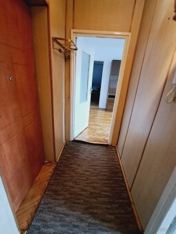 Mieszkanie o pow. 60m2, II piętro, do remontu, ul. Ludowa - 17