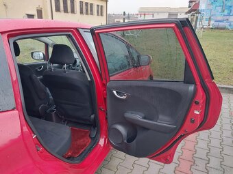 Honda Jazz hybryda automat 1,4 - 17