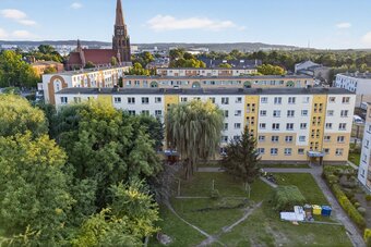 BEZPOŚREDNIO. Przytulne mieszkanie na parterze w centrum S - 17