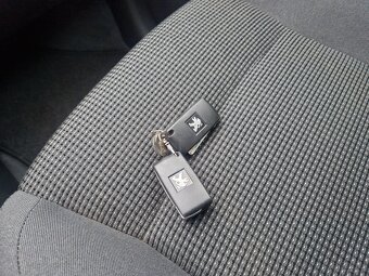 PEUGEOT 5008 2015R 2.0HDI 180TYS KM - 17