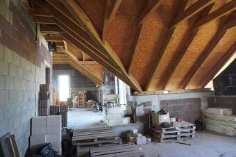 Nieruchomość gruntowa z domem w trakcie realizacji - 17